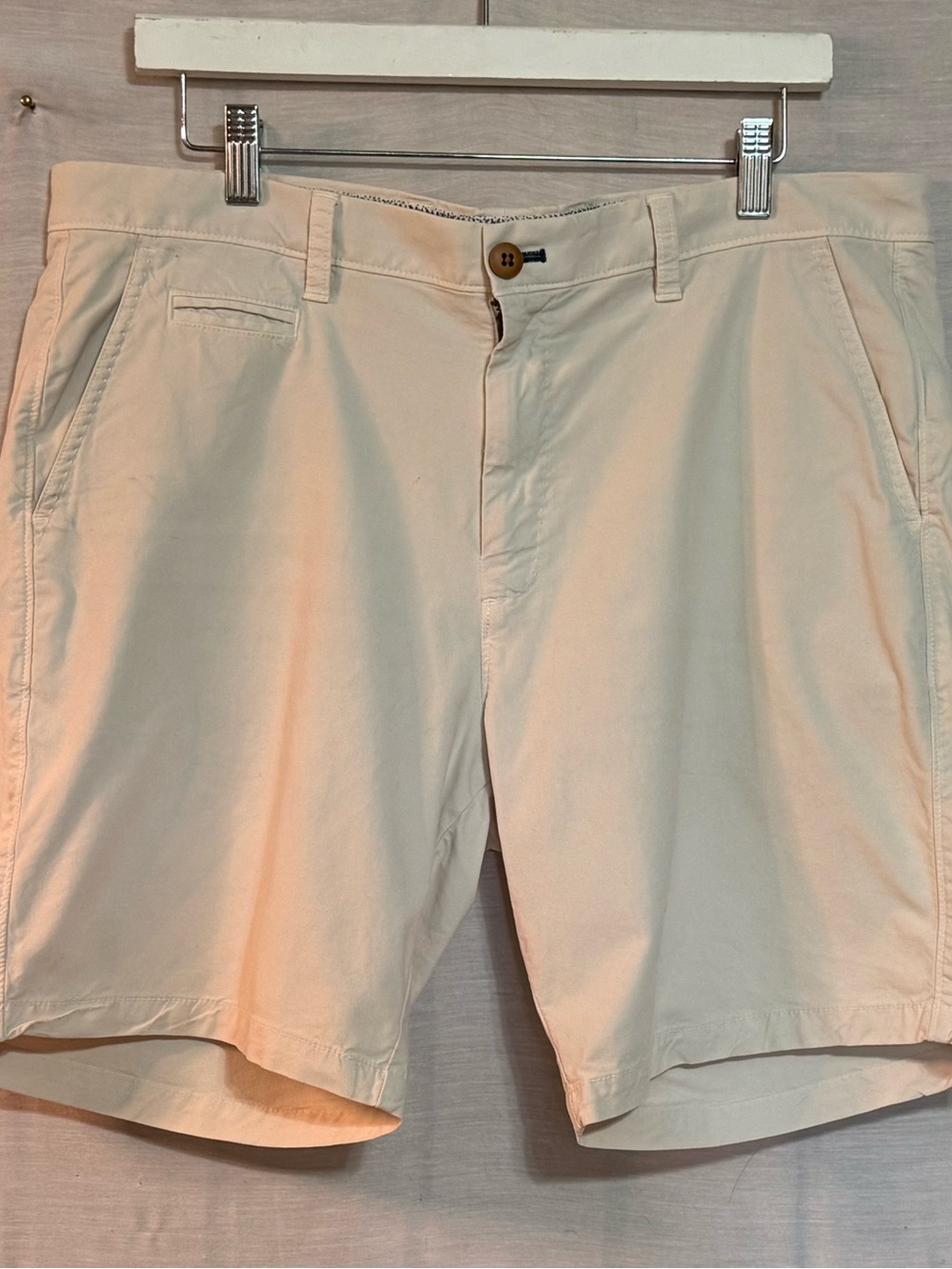 johnnie-O Stone Pima Cotton Stretch Chino Shorts Size 35